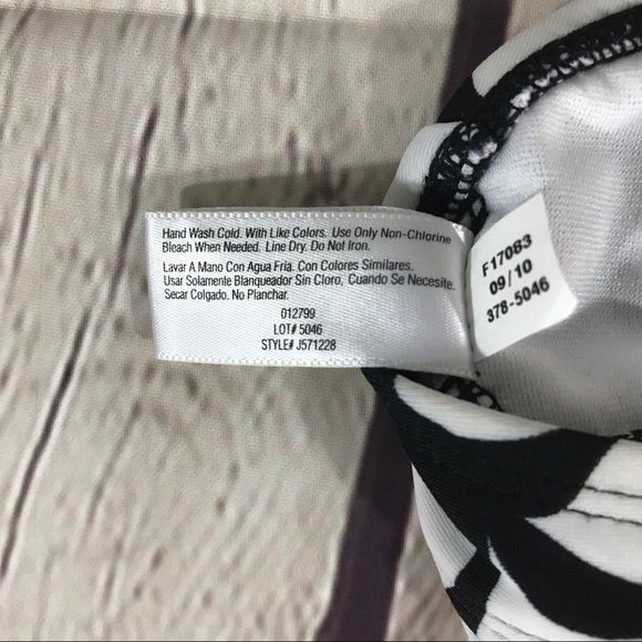 Arizona Girls Hearts, Flowers, Peace Signs Swimsuit Tankini Top - Size 10 - Picture 5 of 5